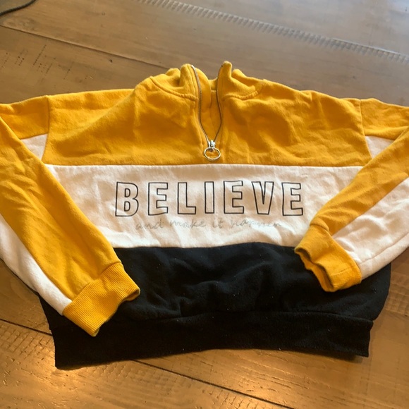 H&M crop sweatshirt - Picture 1 of 2